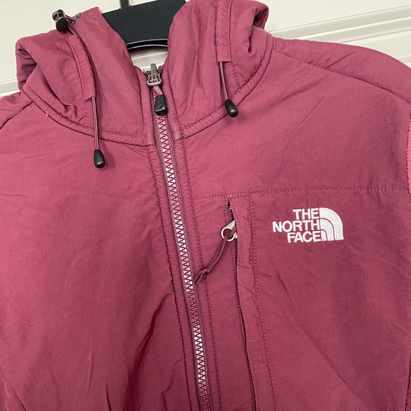 The North Face Fleece Jacket - Picture 6 of 6